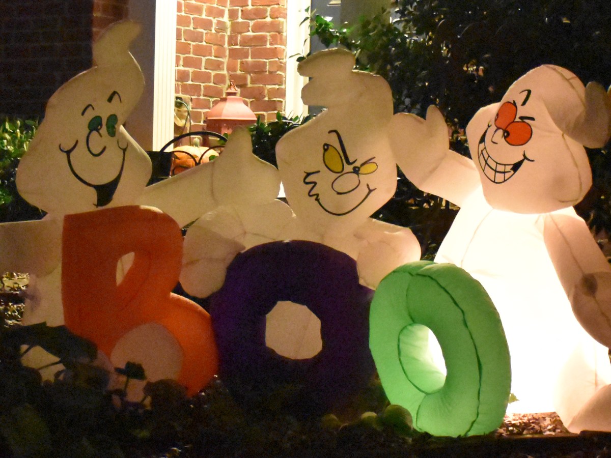 Halloween im Faschingskostüm